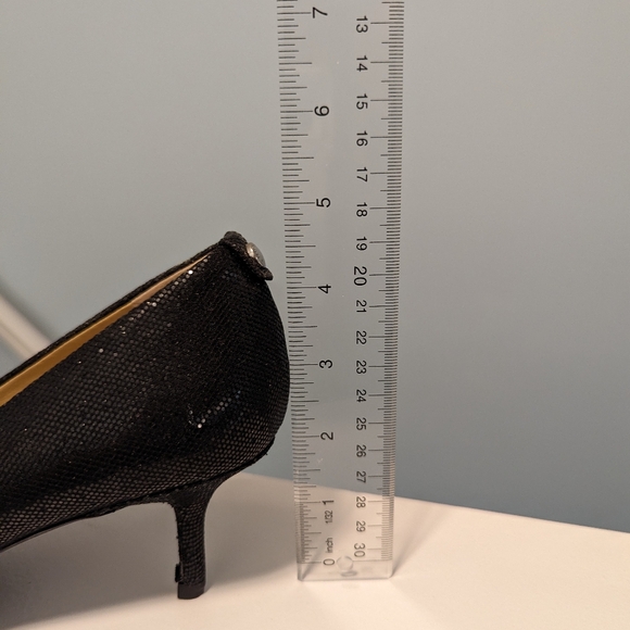 Michael Kors heels - Picture 3 of 8